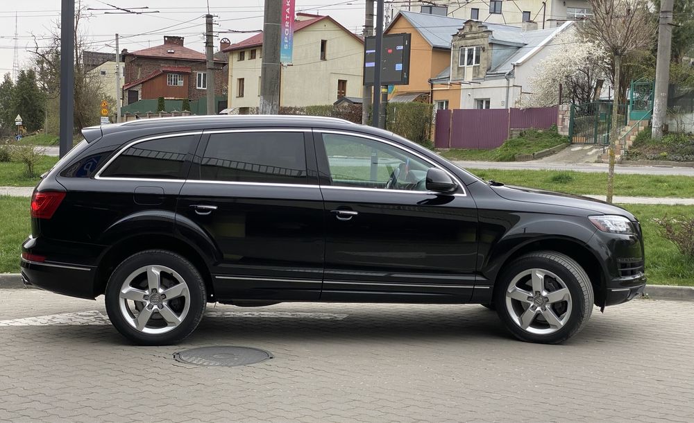 AUDI Q7 Premium plus