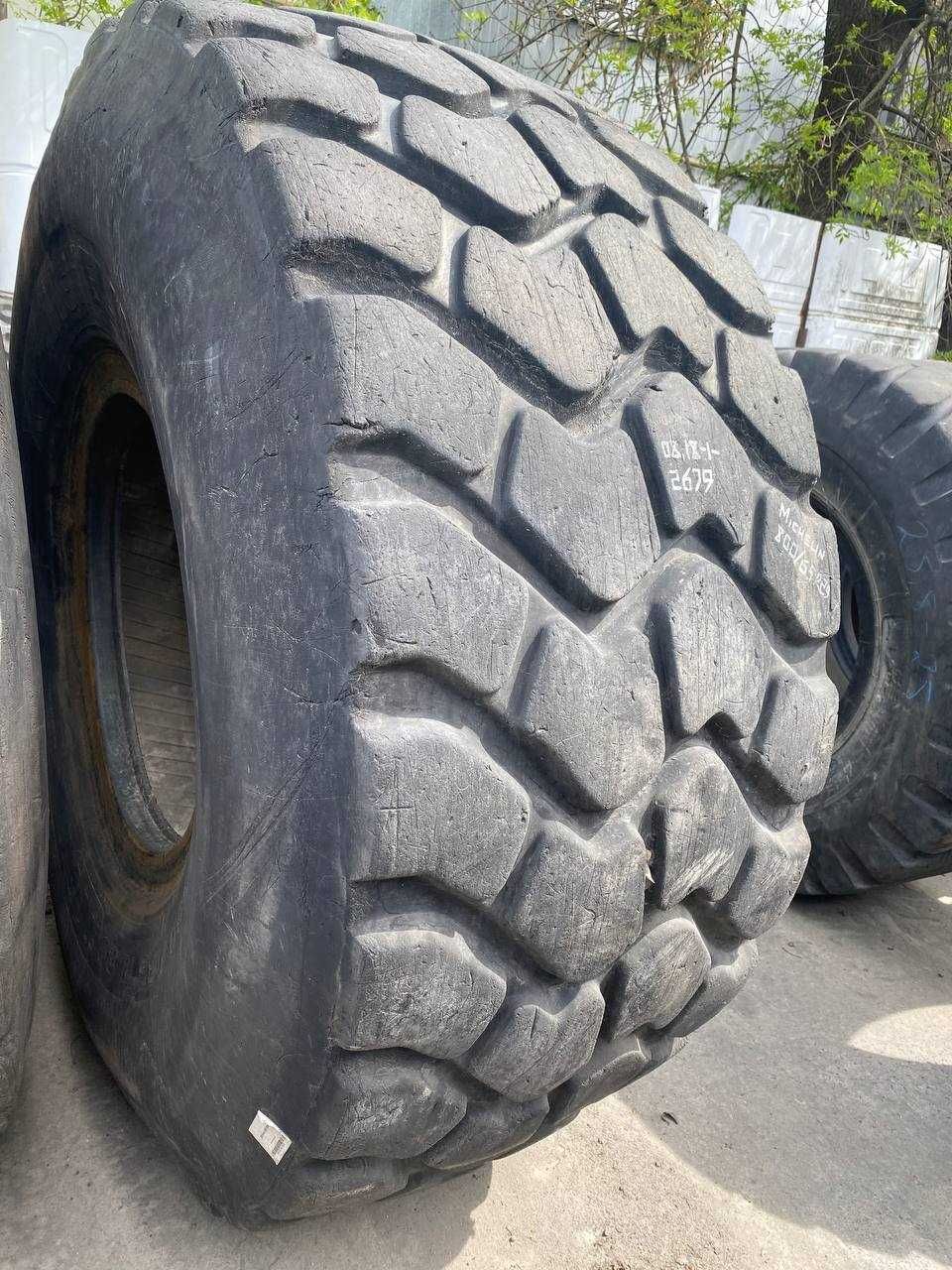 Шини Michelin 800/65R29