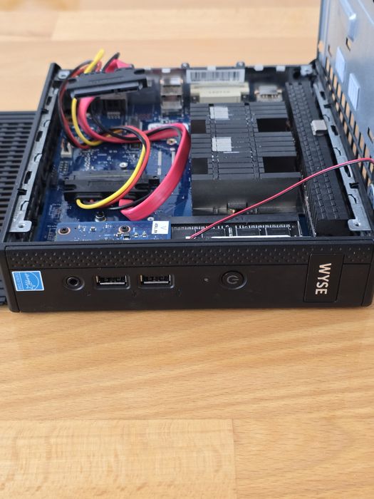 Mini komputer terminal Dell 5010 Wyse Dx0D z chłodzeniem pasywnym
