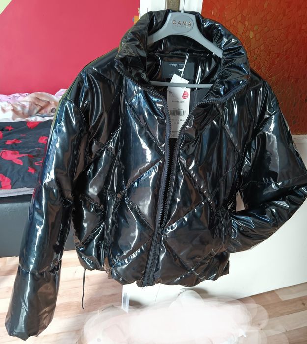Kurtka czarna lakierowana pikowana stójka!