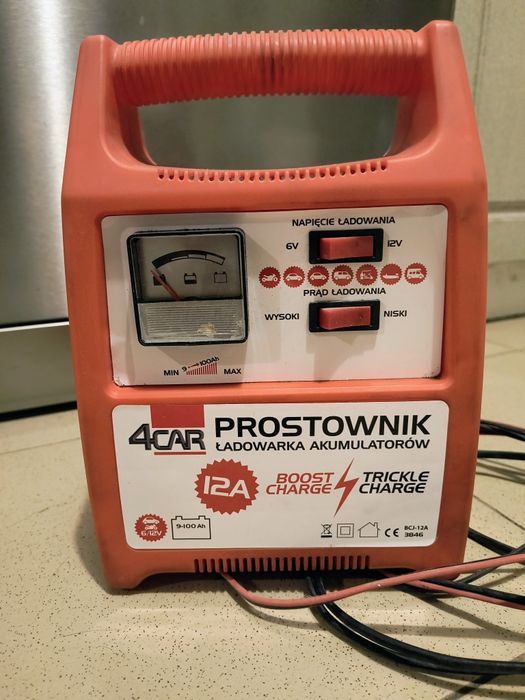 Prostownik, ładowarka do akumulatorów