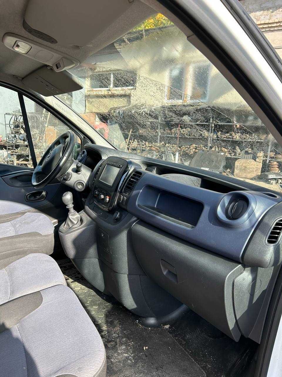 Разборка Шрот Опель Виваро 3 Запчастини розборка Opel Vivaro Trafic