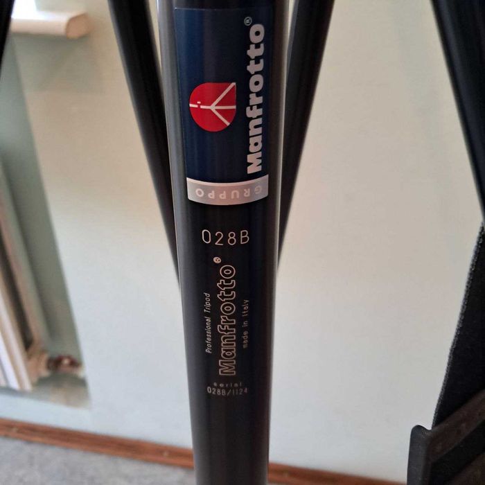 Штатив Manfrotto #028B + #136 (video)
