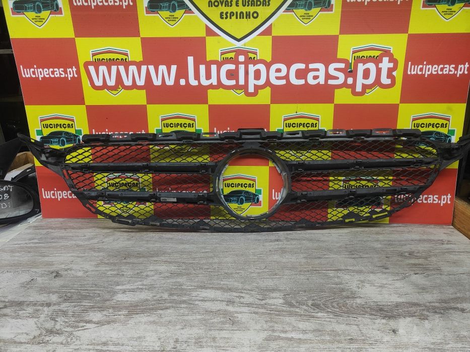 Grelha frente Mercedes C w205