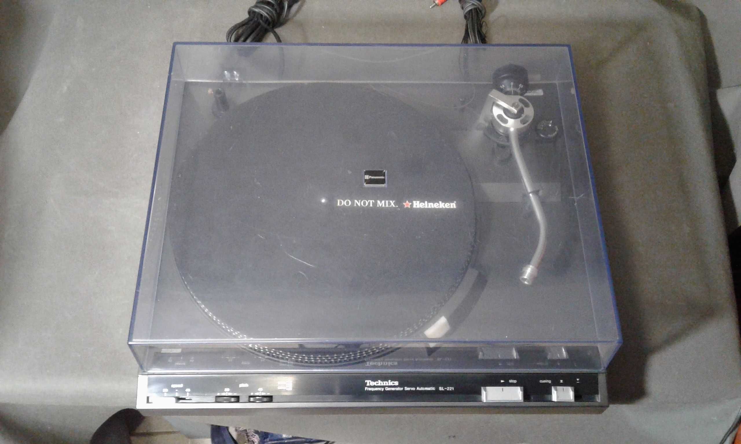 TECHNICS SL-221,gramofon stereo