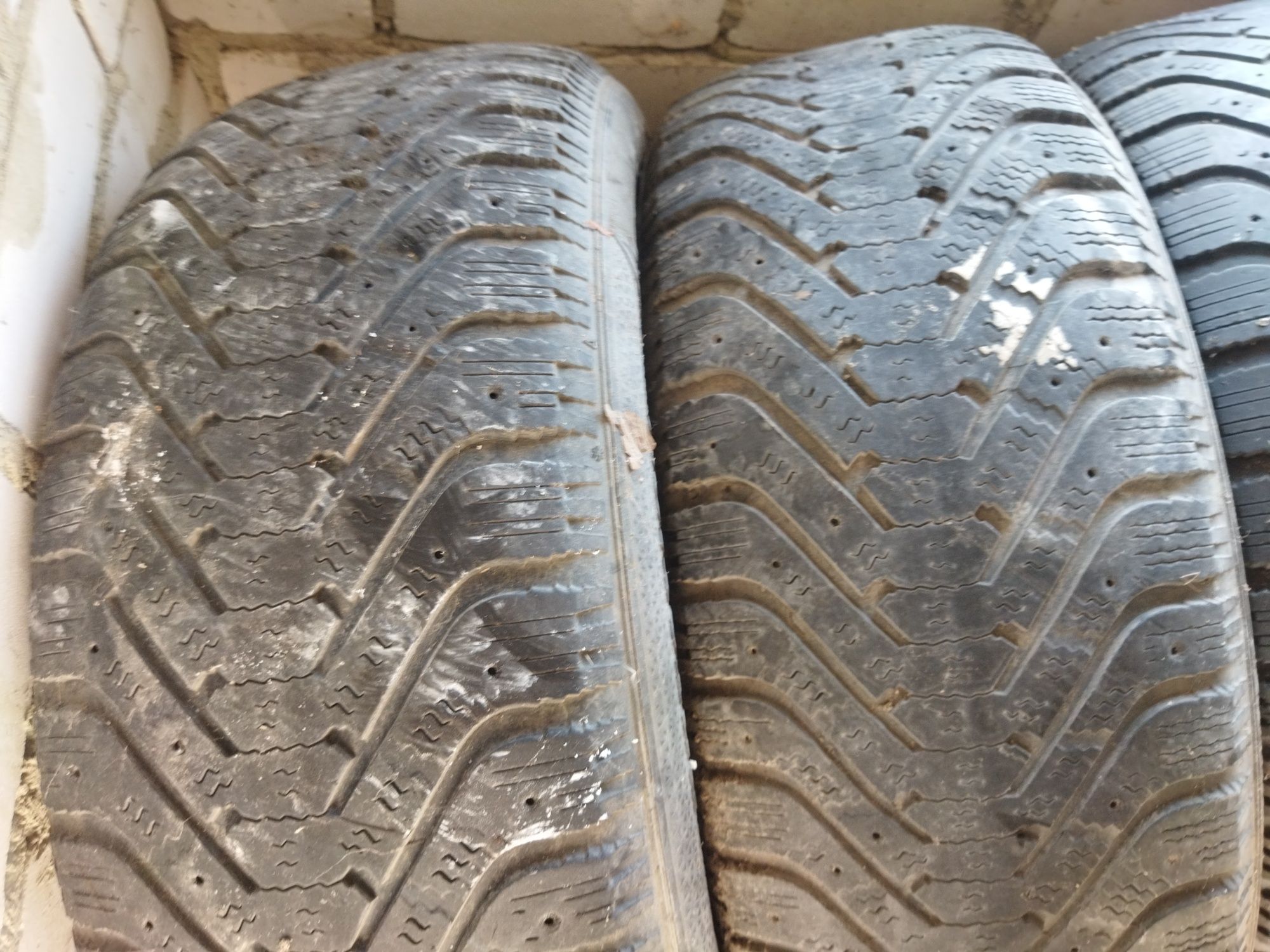 Резина зимняя 265/60 R18