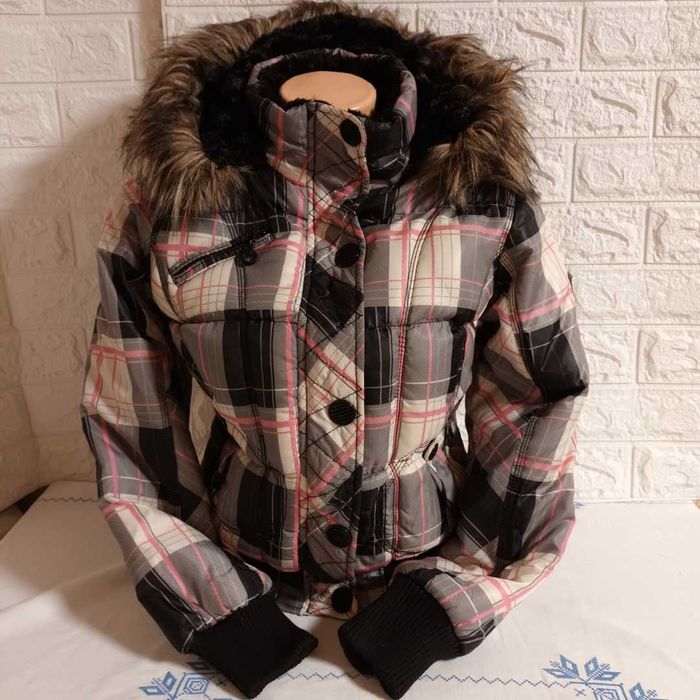 Куртка на девочку подростка