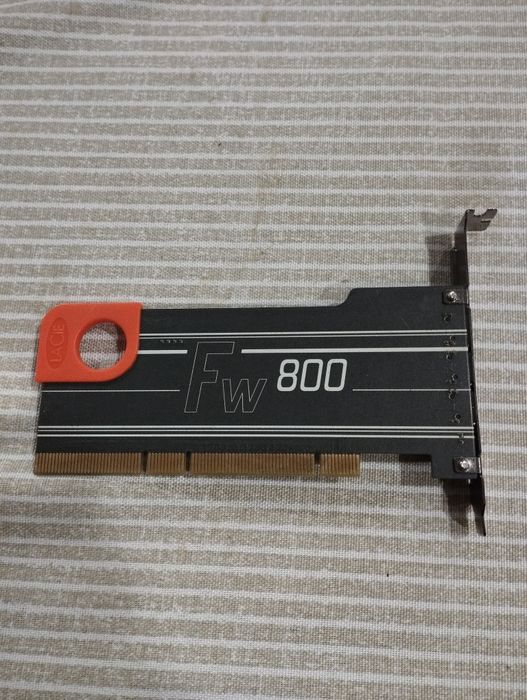 Lacie FW800 PCI FireWire Card with 3 Ports64729875466243120