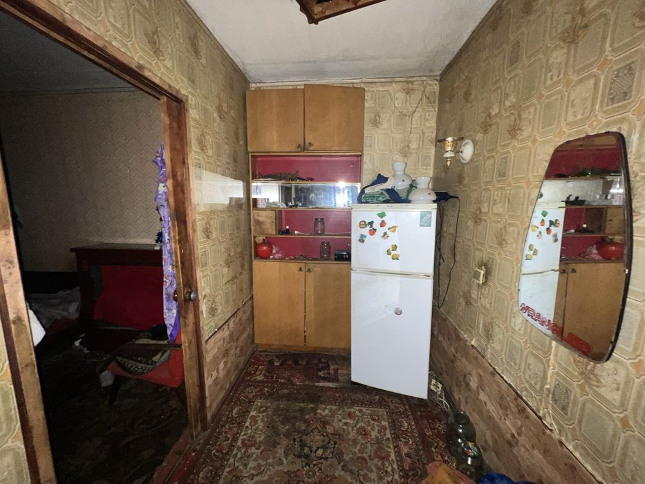 Продам 2х к квартиру під Ремонт Космос