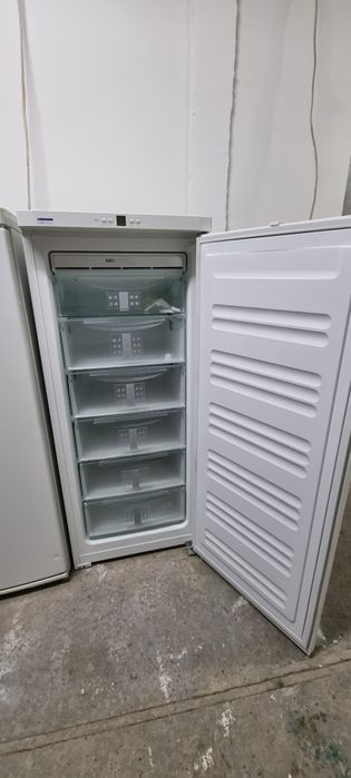 морозильна камера liebherr GN 2303