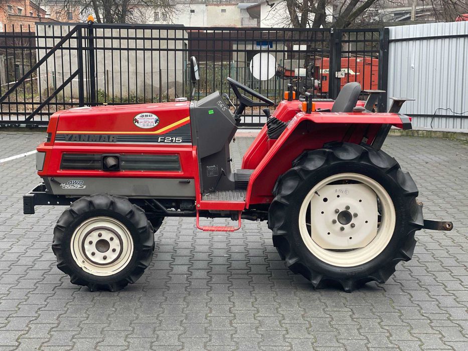 Yanmar F215 Японський Міні-Трактор