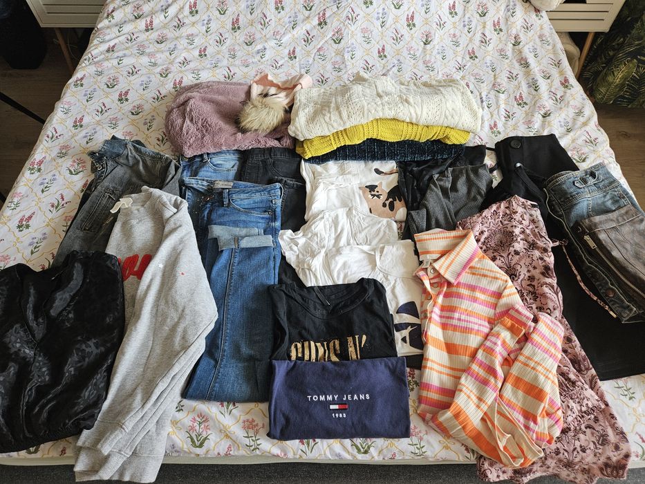 Wielka paczka paka ubrań dla kobiety dziewczyny sukienki spodnie spódn