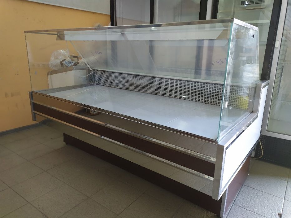 Холодильная витрина CAPRAIA CUBE (нержавейка 100 %)