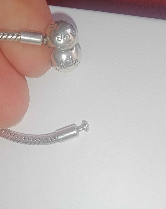 Pulseira Pandora Original com caixa T 18