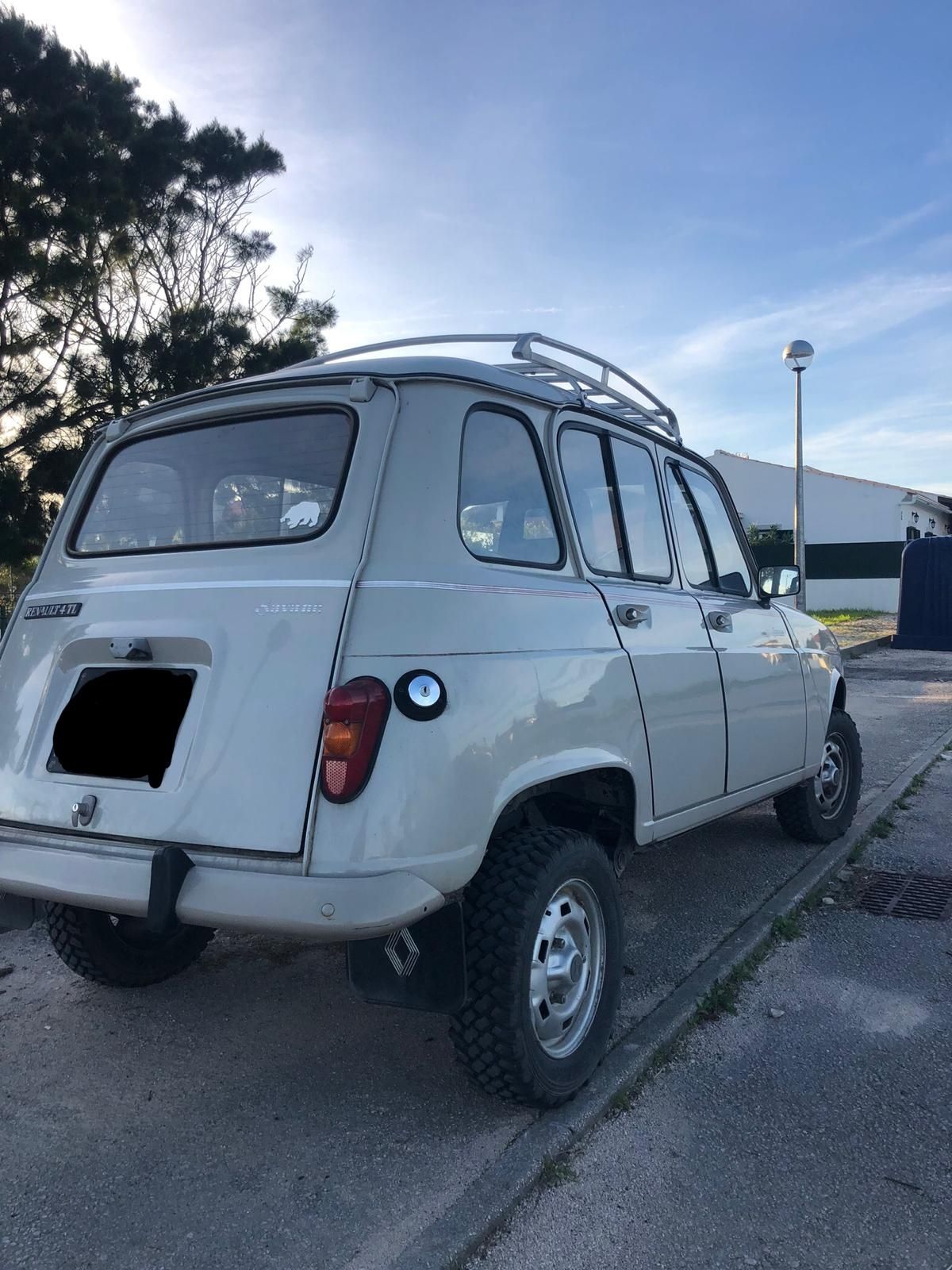 Renault 4L TL Savane