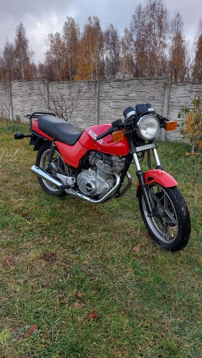 Suzuki gsx  250e