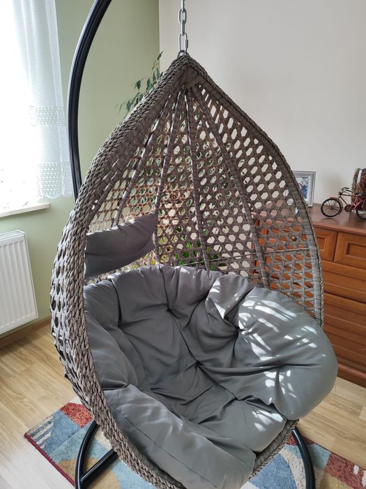 Duży kokon w bardzo dobrym stanie