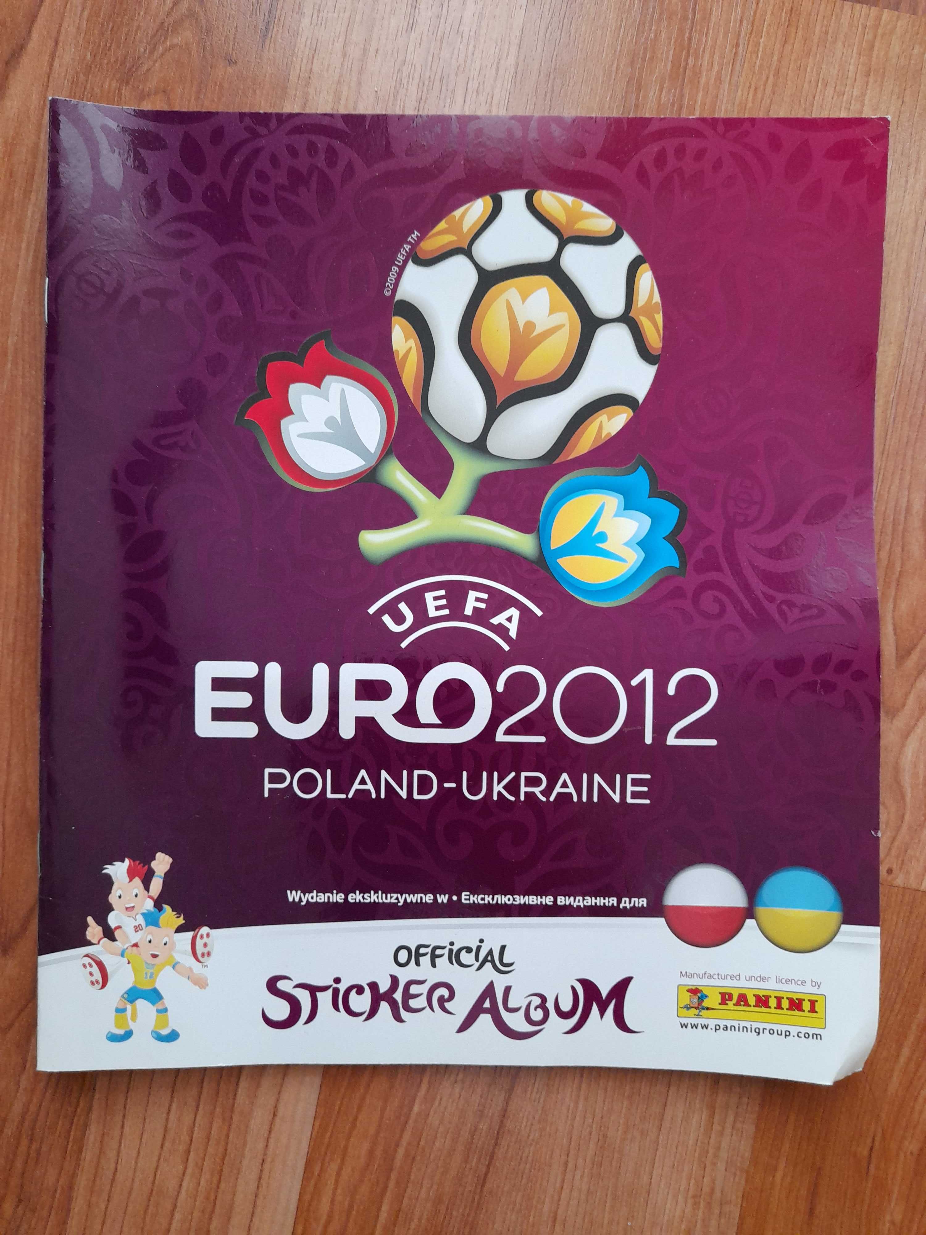 Album z Euro 2012 - czysty, z plakatem