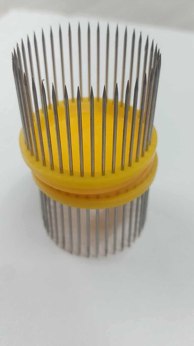 Klatka na matecznik,izolator,pszczoły