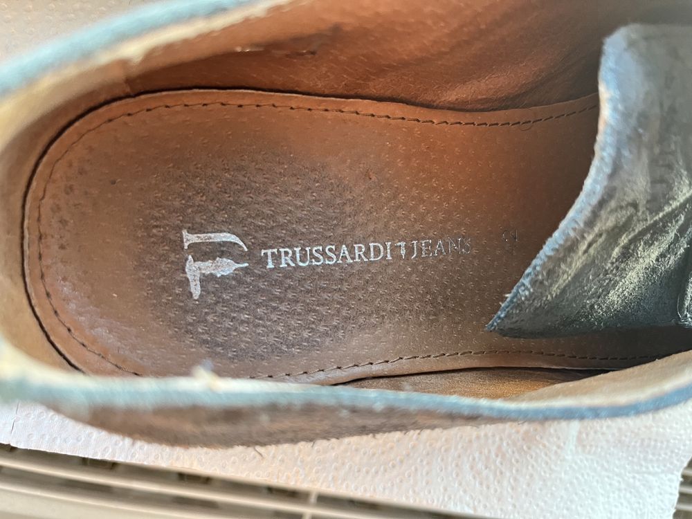 Sapatos Trussardi, cinzentos praticamente novos Número 42 em pele