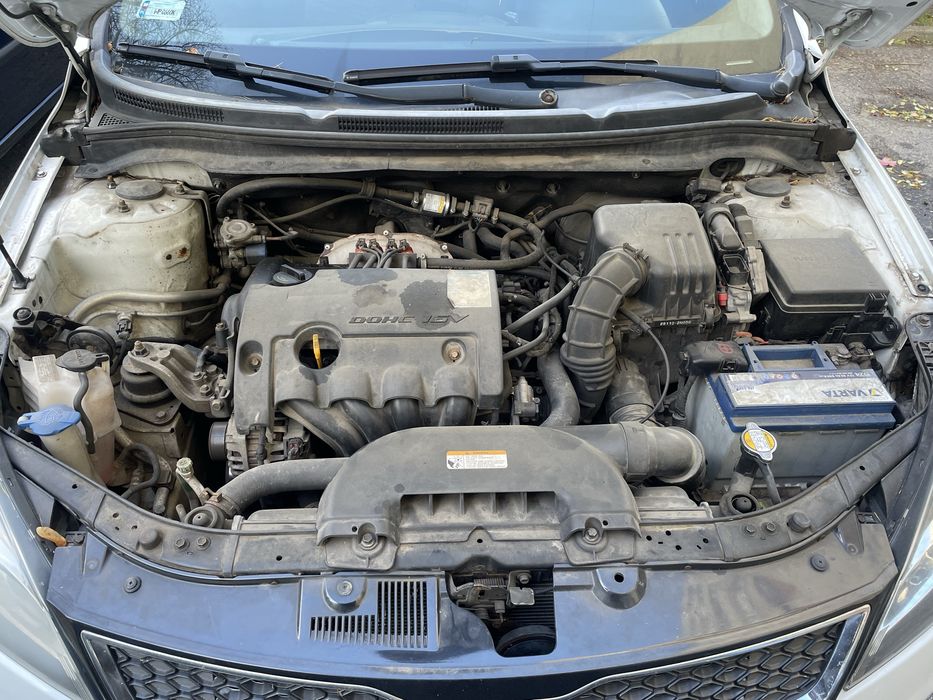 Kia ceed 1,4b+gaz uszkodzona