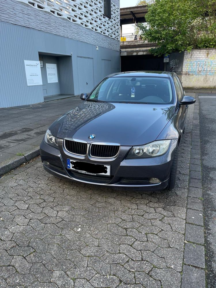 BMW 318i e90 serii 3