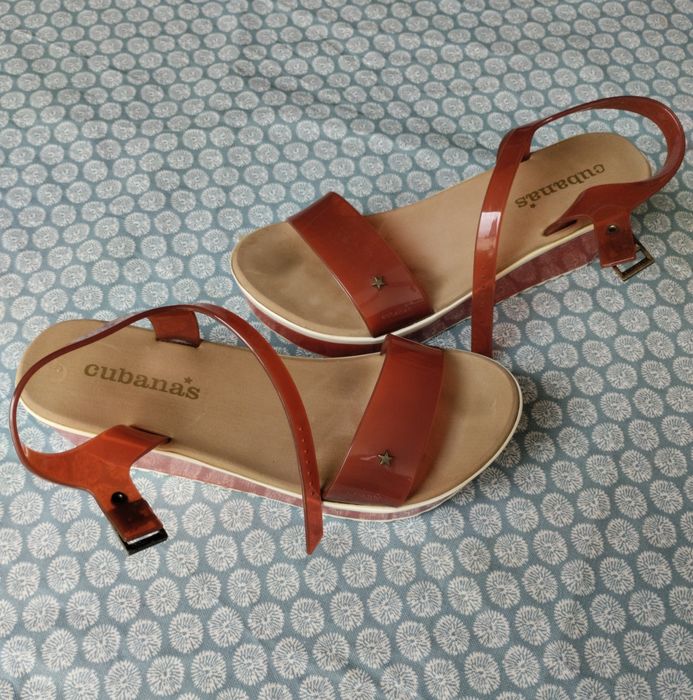 Sandálias de cunha cubanas n 41