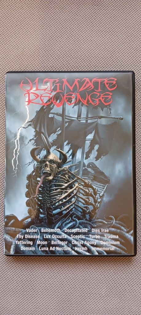 Ultimate Revenge DVD+CD (przewodnik po polskim Black i Death Metalu)