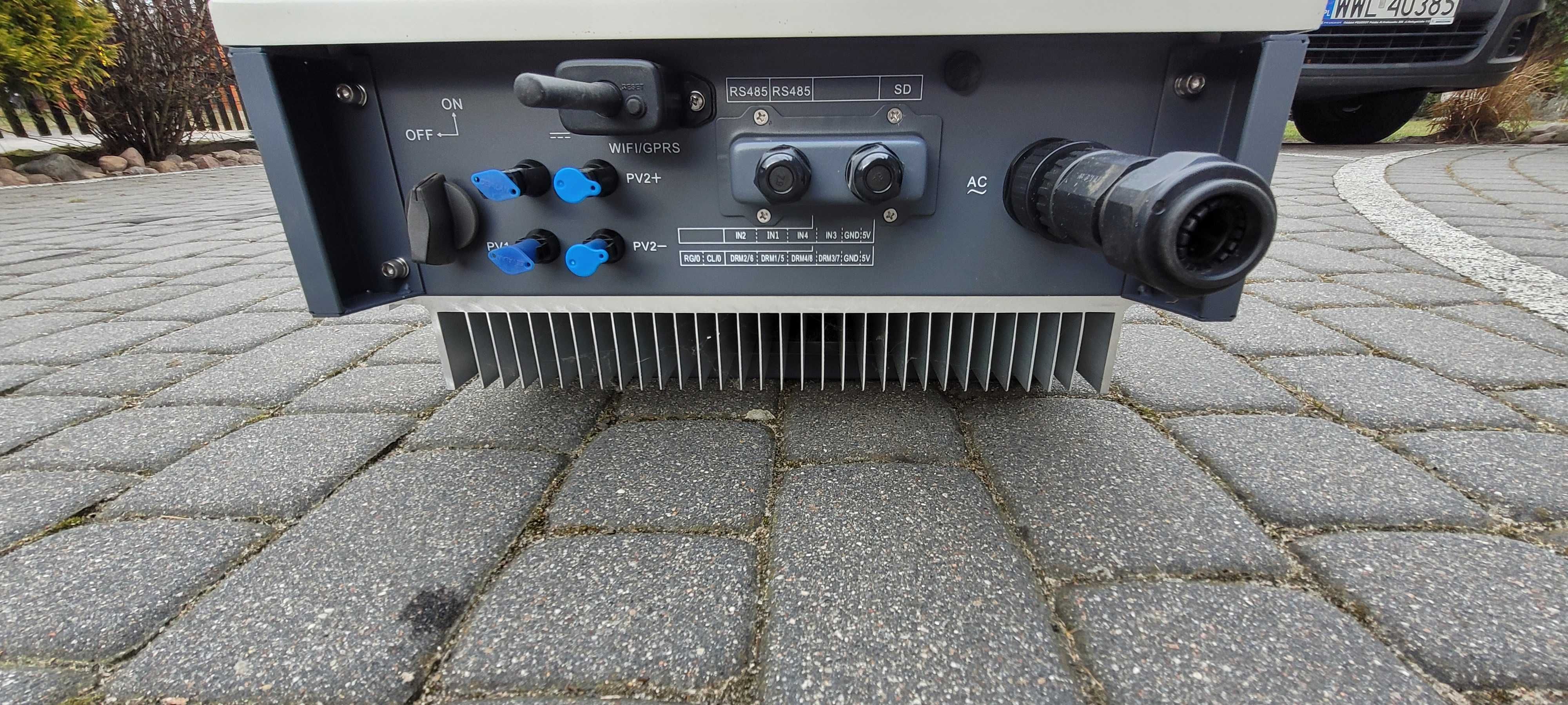 Falownik trójfazowy  SOFAR 3,3kW 12KTL-X używany ponad rok z loggerem