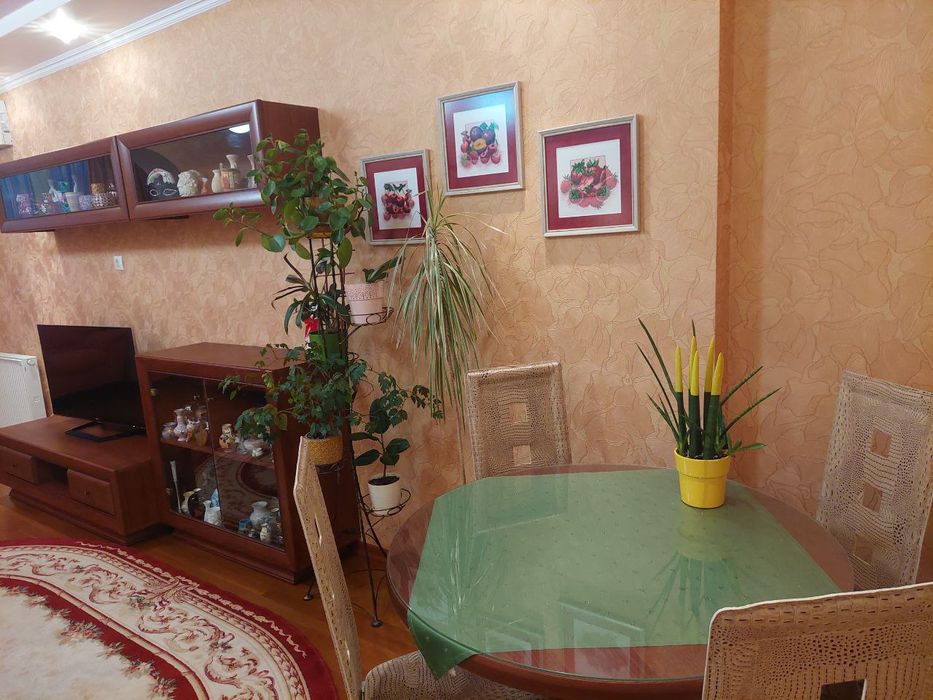 Оренда 2рівневої квартири в самому центрі міста