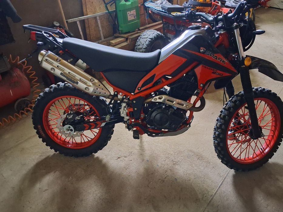 Продам мотоцикл 2400 км