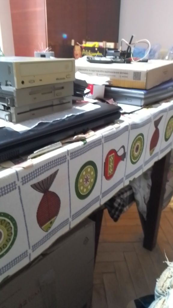 Проигрыватель  CD записывающий!!