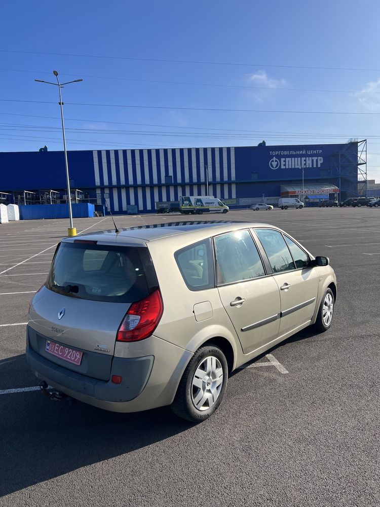 Renault Grand Scenic 2