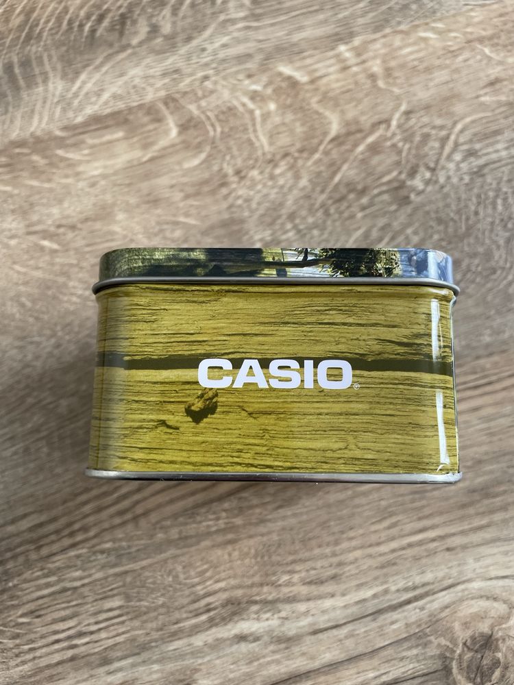 Zegarek casio srebrny