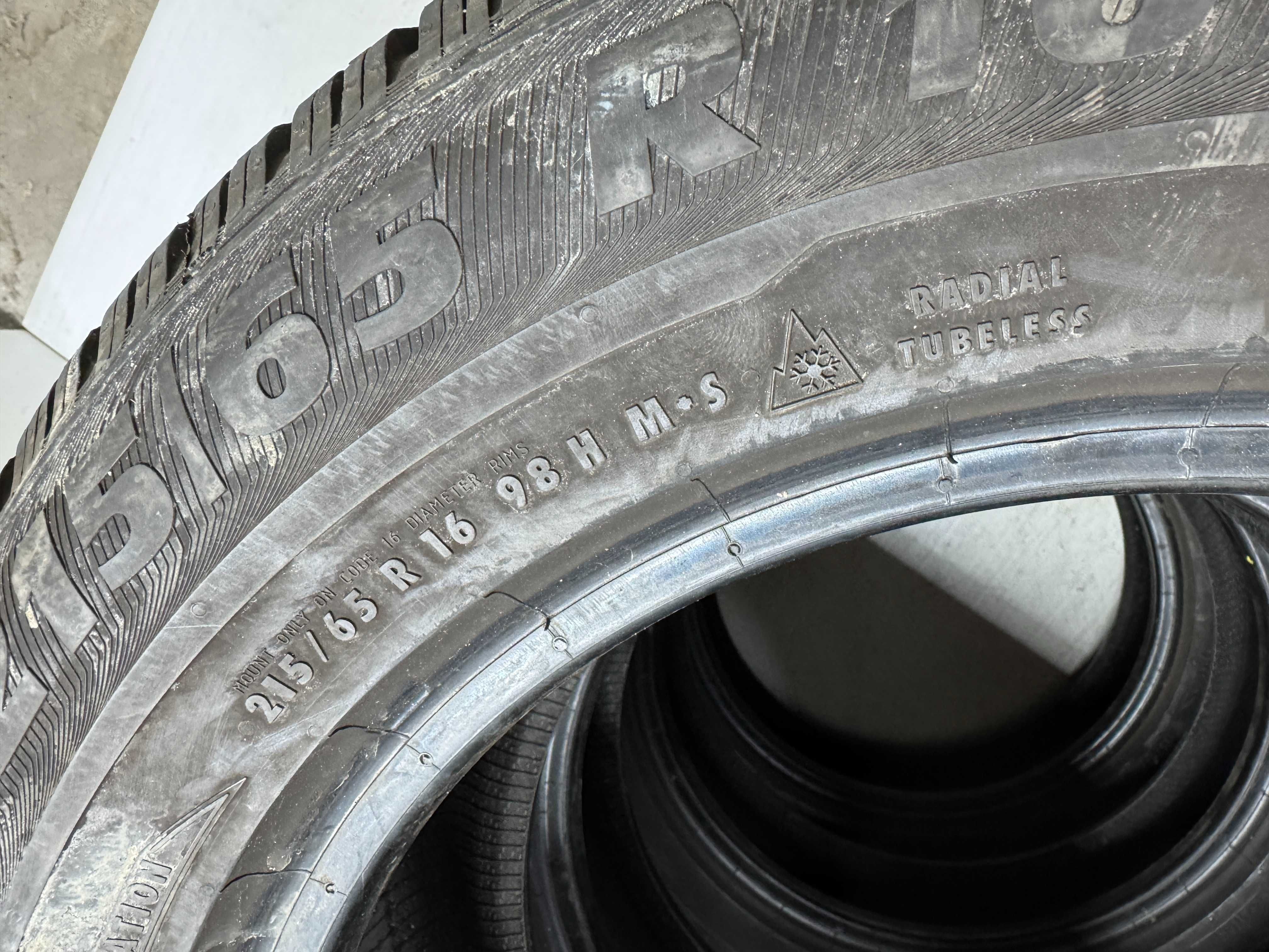 Semperit Master-Grip 2 215/65r16 98H 7mm Rant ochronny N0918