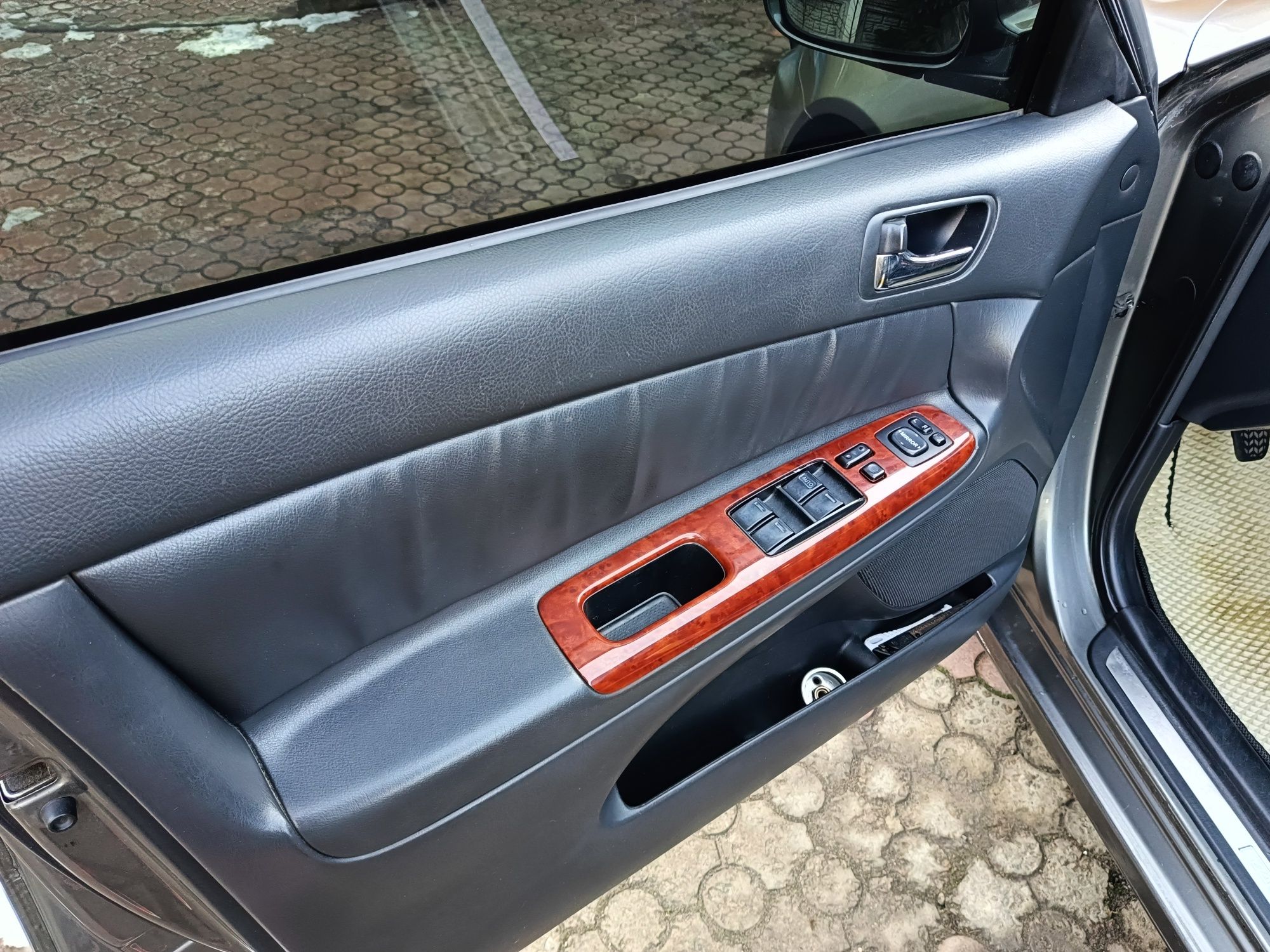 Toyota Camry 30 2004
