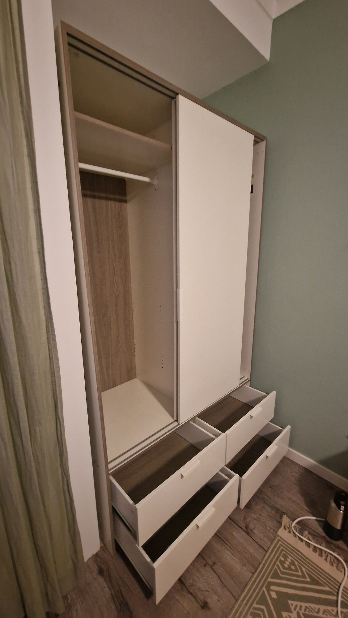 Armário de roupa ikea