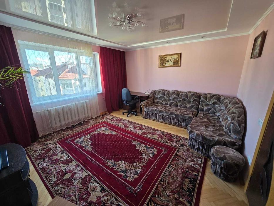 3 кімнати, Сихів, Санта Барбара