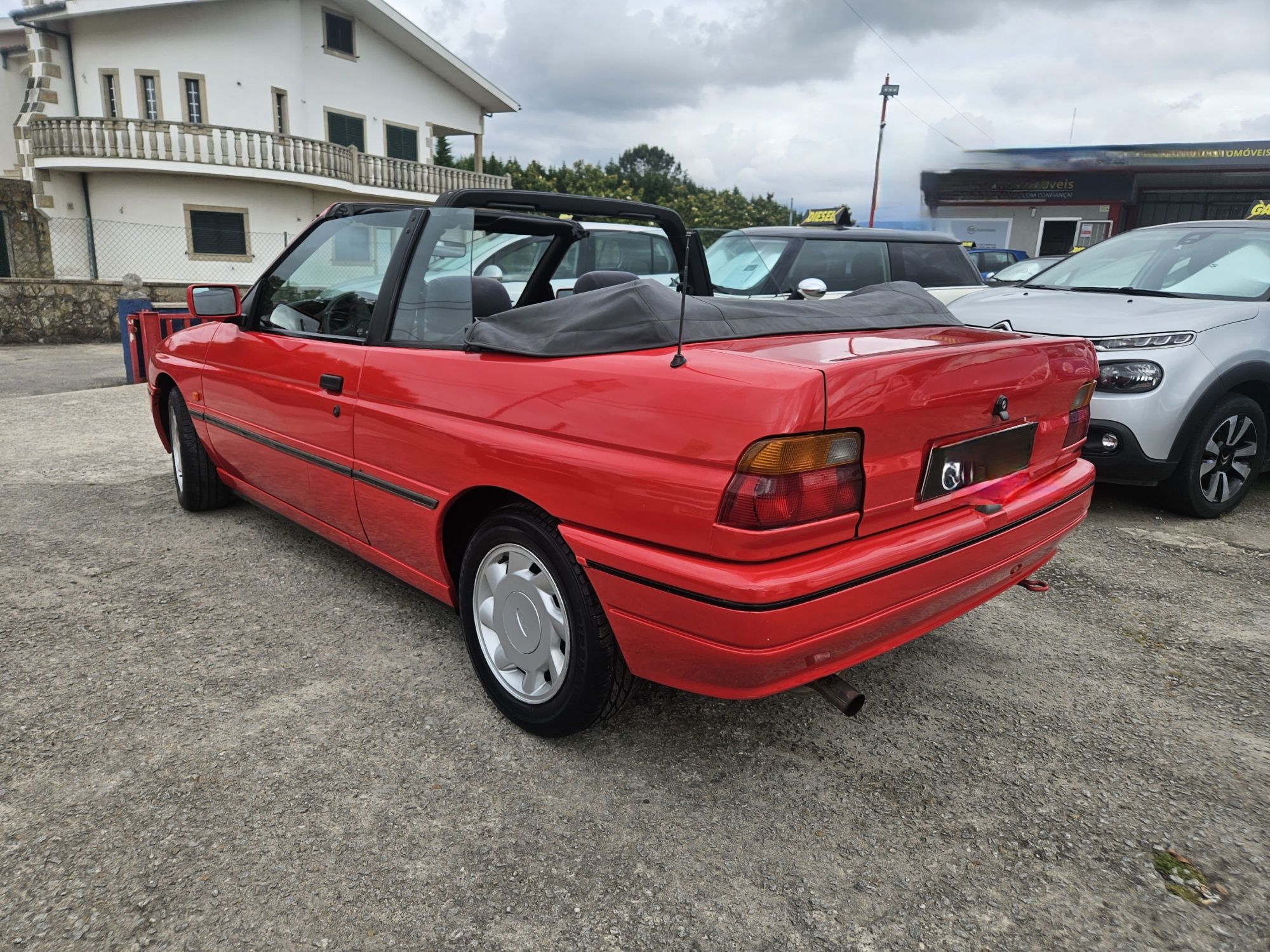 Ford escort cabrio 1.6