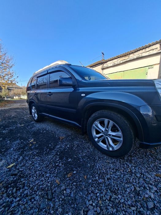 Нісан хтрейл 2014 року