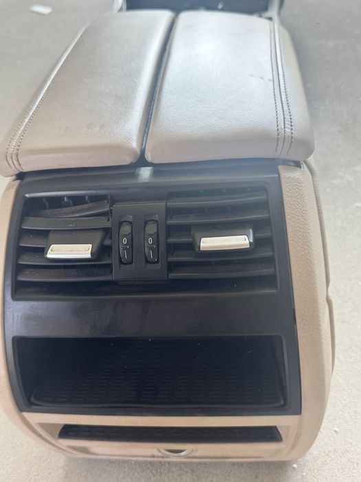 Підлокітник центральна консоль бмв ф10 bmw f10