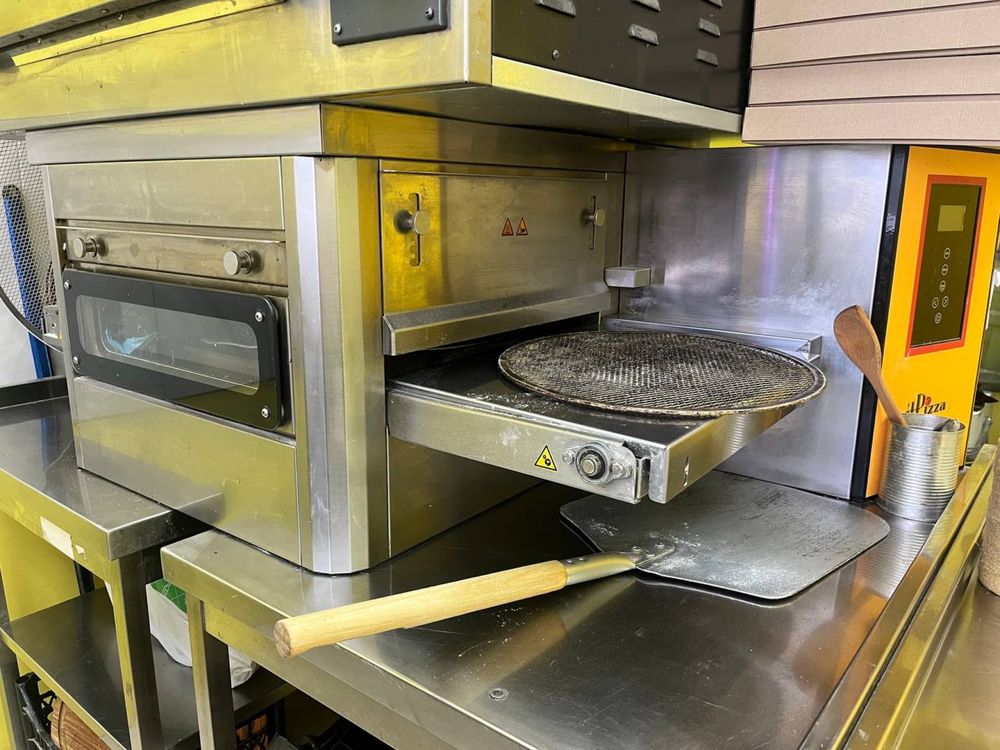 Продам конвеерная пицца печь iTpizza 2022 года   По цене договоримся