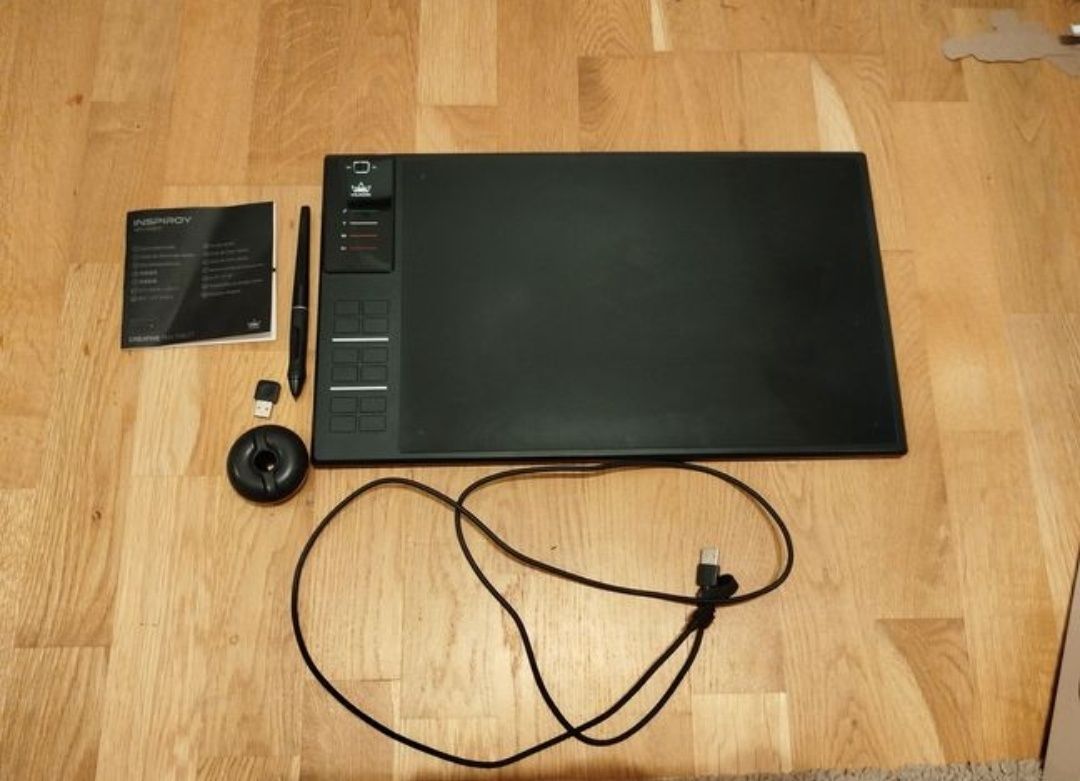 Tablet graficzny Huion Inspiroy WH1409 V2 z wszystkimi dodatkami