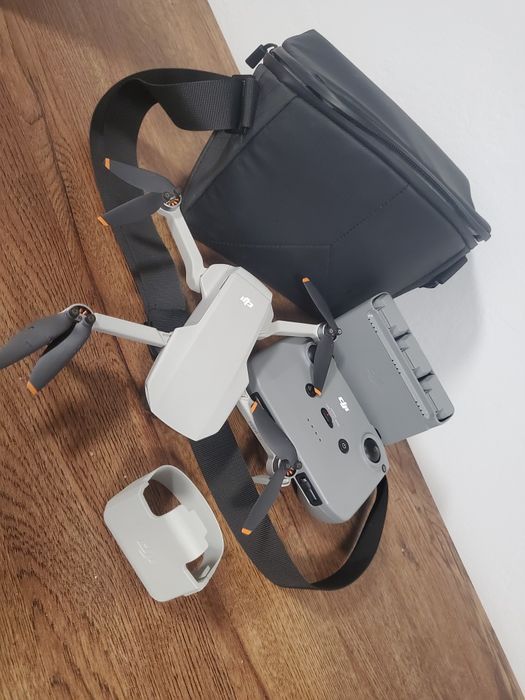 Dron DJI Mini 4K fly more combo
