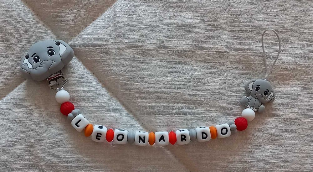 Prende chupetas e mordedores em silicone