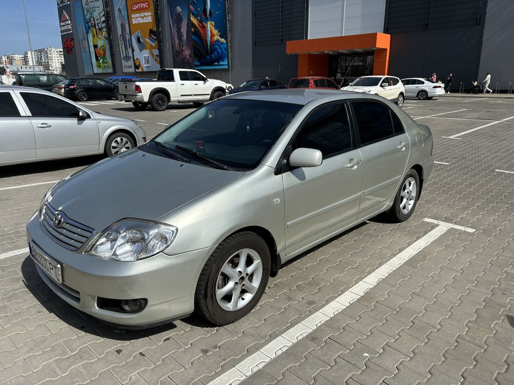 Продам TOYOTA Corolla