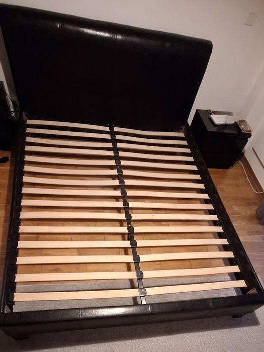 Cama em bom estado