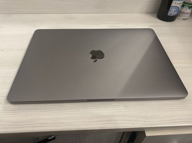 Продам Macbook Pro 13” 2016 Space Gray