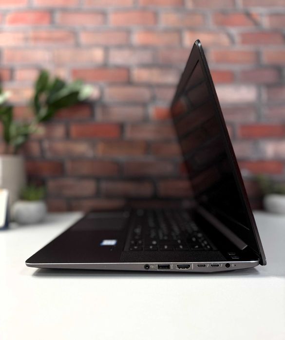 Quadro M1000M 4GB·Ноутбук HP Zbook Studio G3·i7-6820HQ·32GB+SSD512·IPS