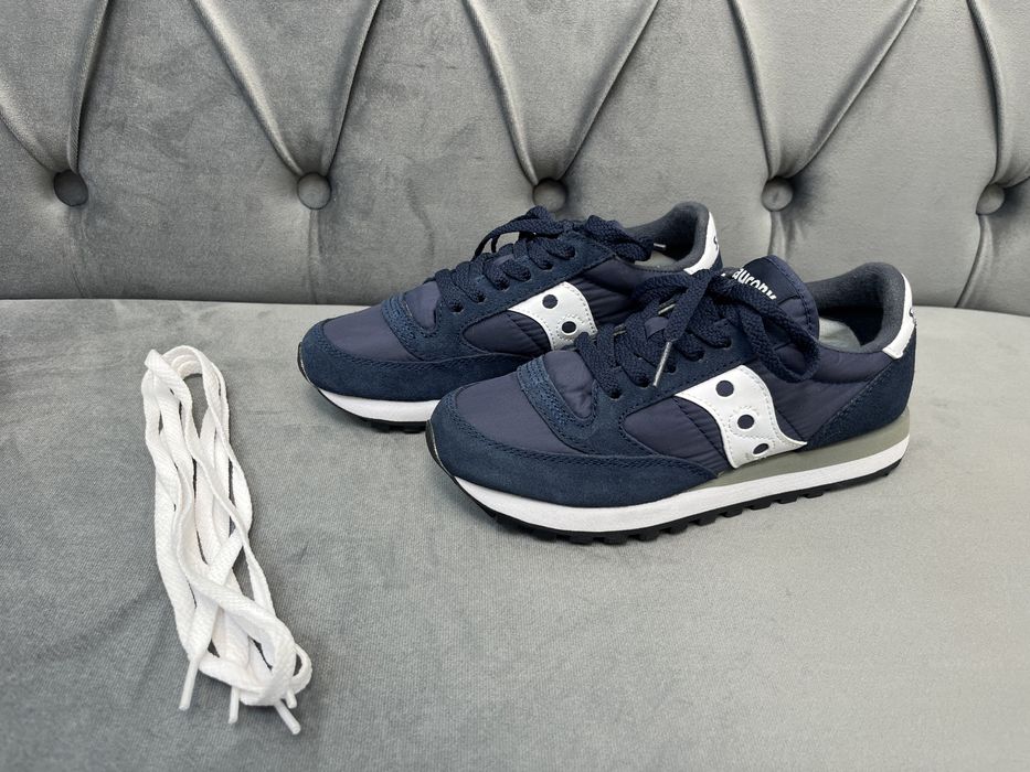 Продам жіночі кросівки Saucony jazz